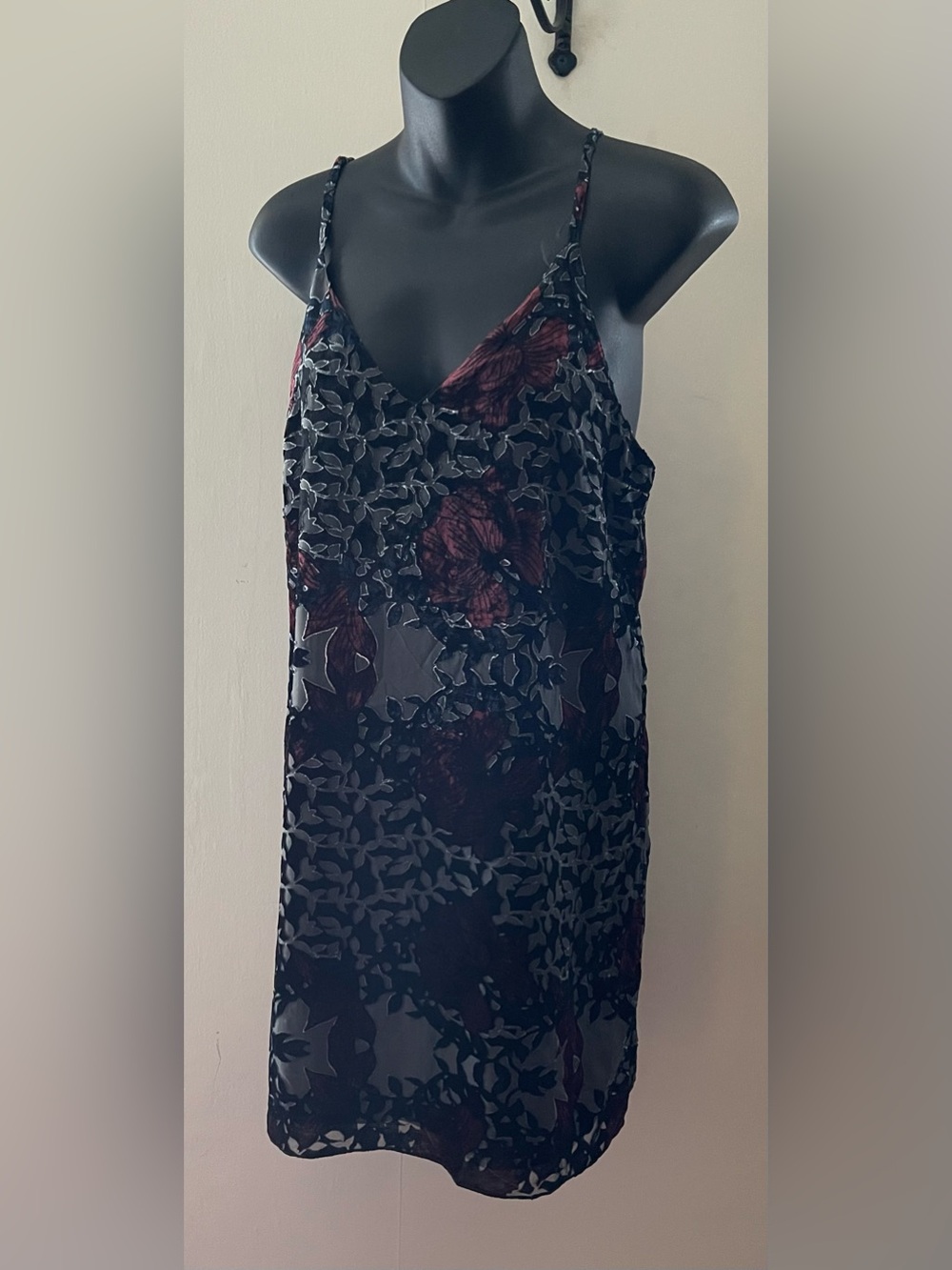 Abercrombie & Fitch Floral Slip Dress Black with Deep Red Size Small